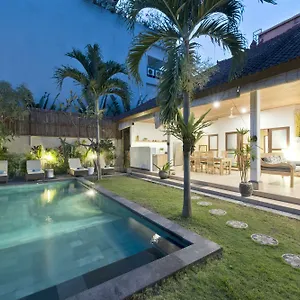 villa-star.hotelsseminyak.net/